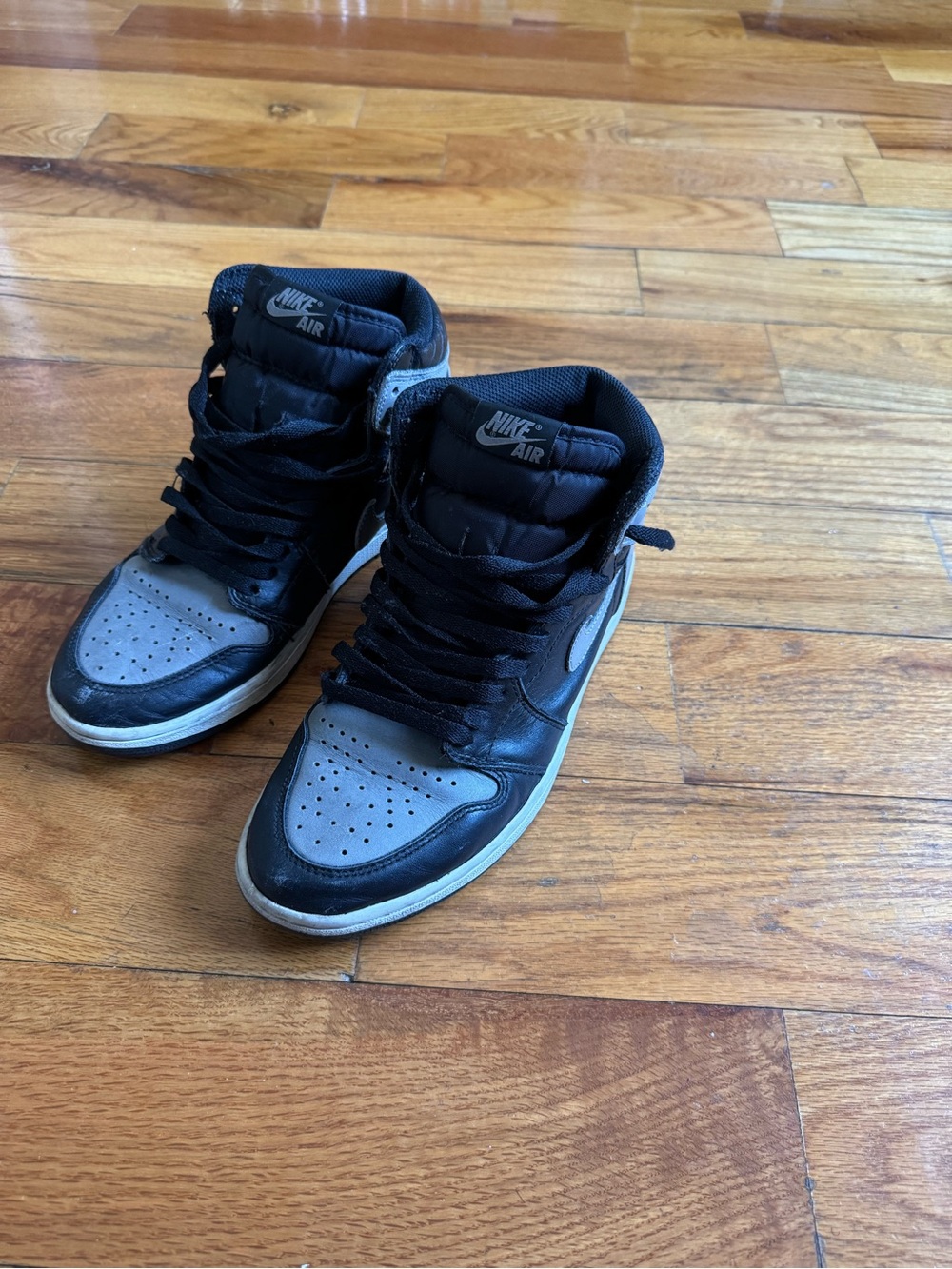 NIKE Air Jordan 1 Retro High OG Shadow (2018)